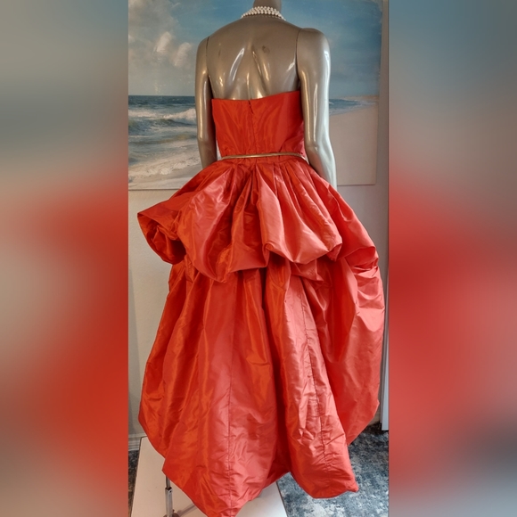 $8,690 OSCAR DE LA RENTA RED SILK DRAPED RUNWAY GOWN US XL - Picture 8 of 16